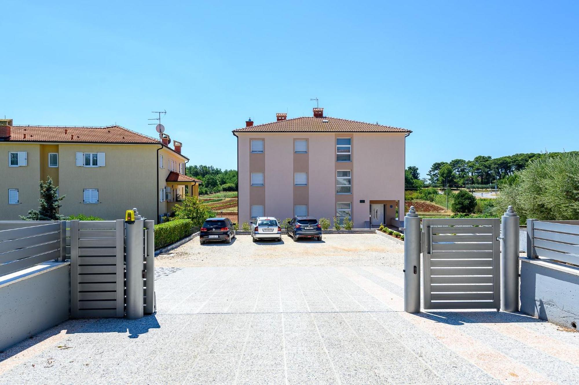 Stancija Amorozo 5 - Apartment N. 7 Poreč Kültér fotó