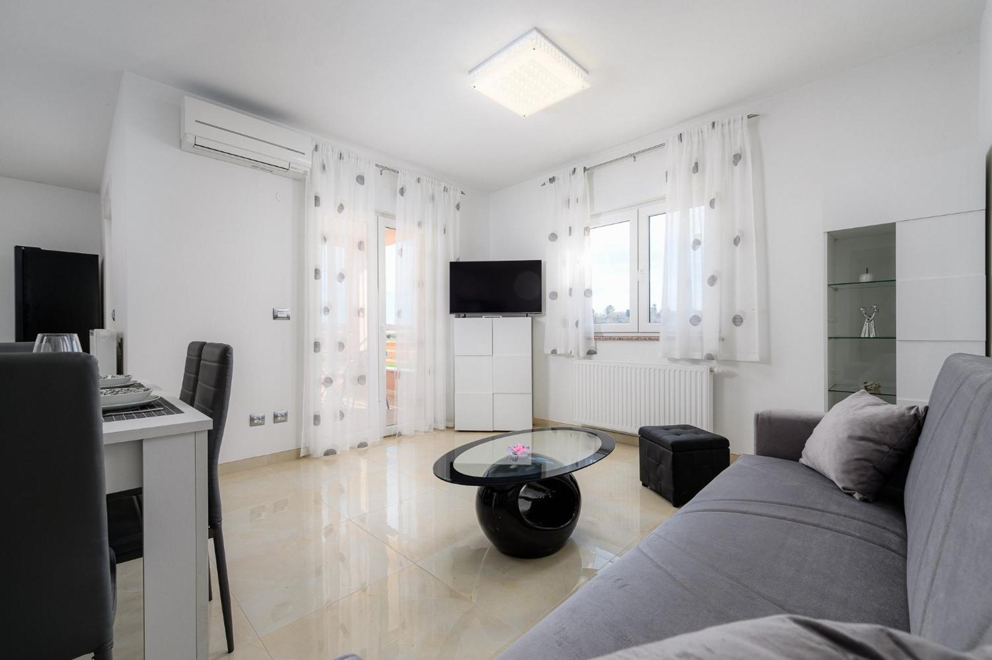Stancija Amorozo 5 - Apartment N. 7 Poreč Kültér fotó