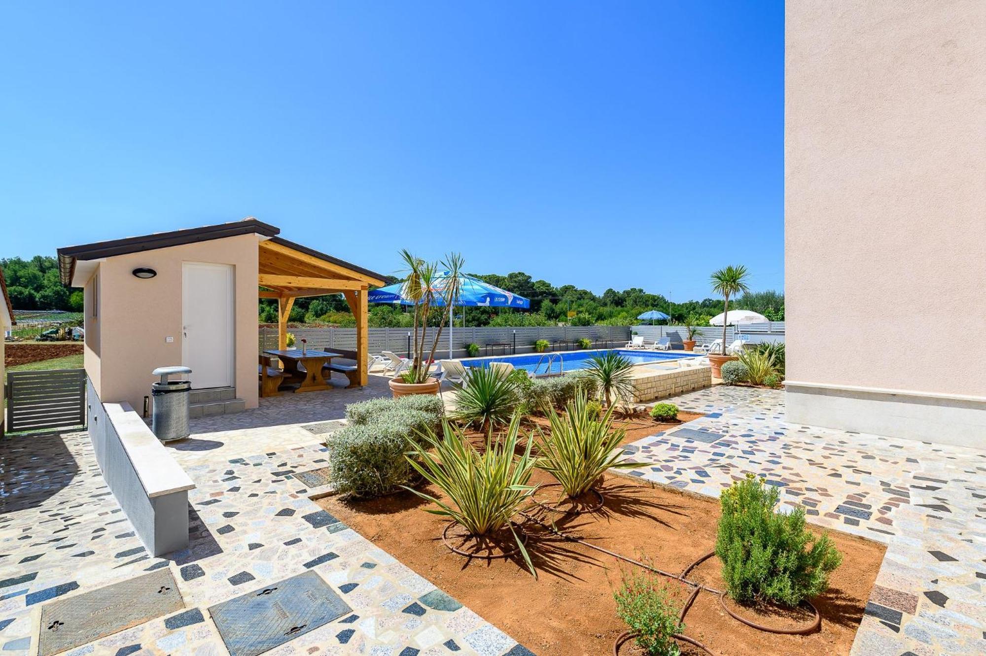 Stancija Amorozo 5 - Apartment N. 7 Poreč Kültér fotó